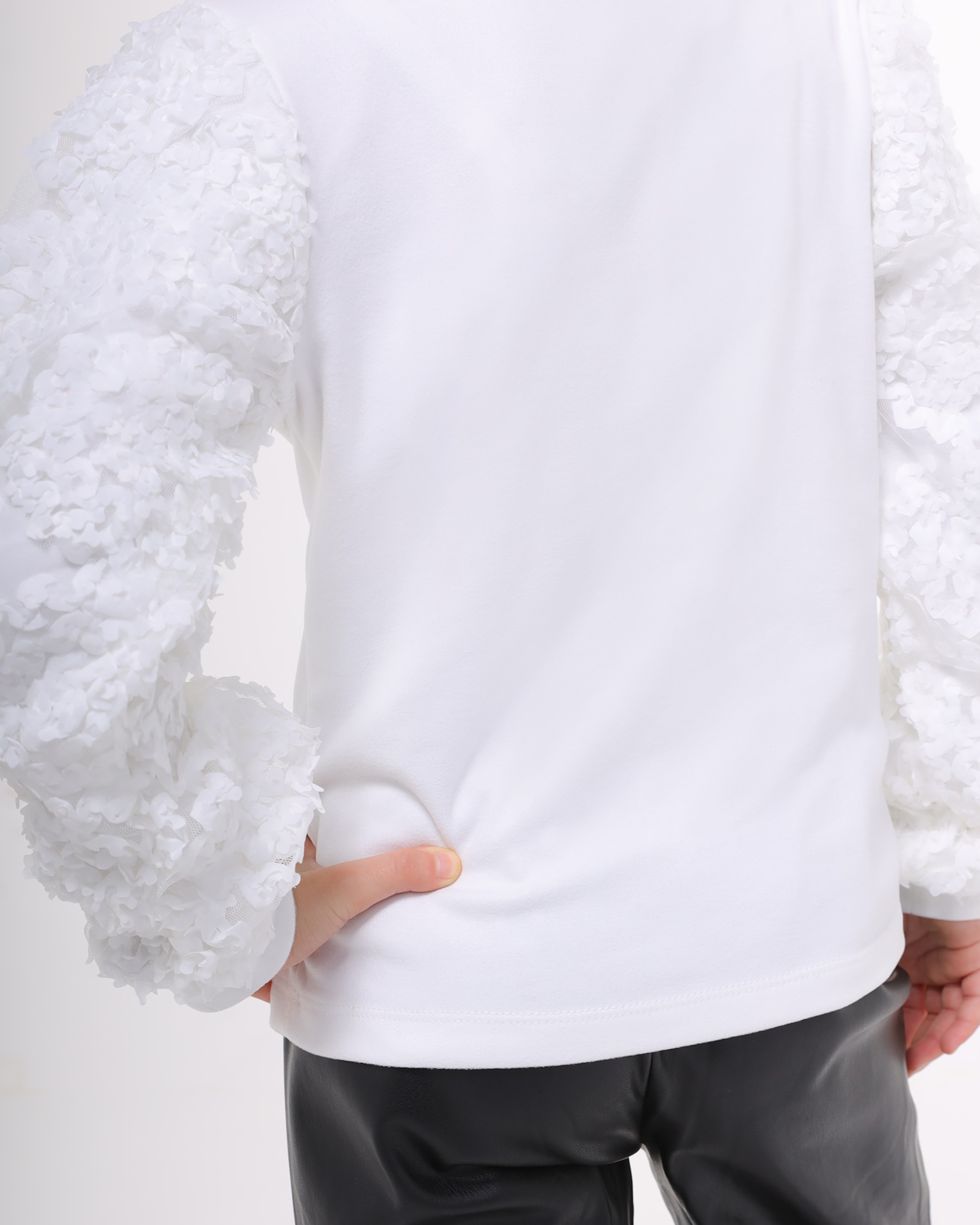 product-additional-image