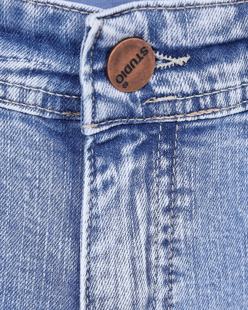 product-additional-image