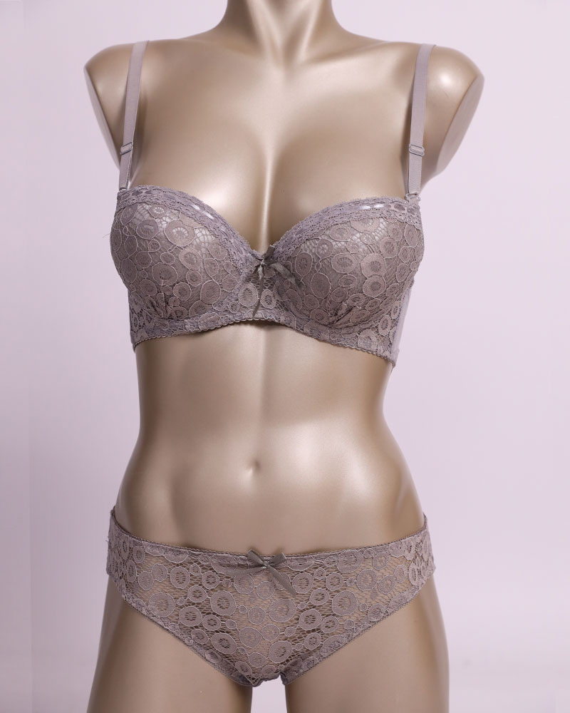 Underwear Set In Two Pieces Padded Bra + Lace Panties - Daraghmeh